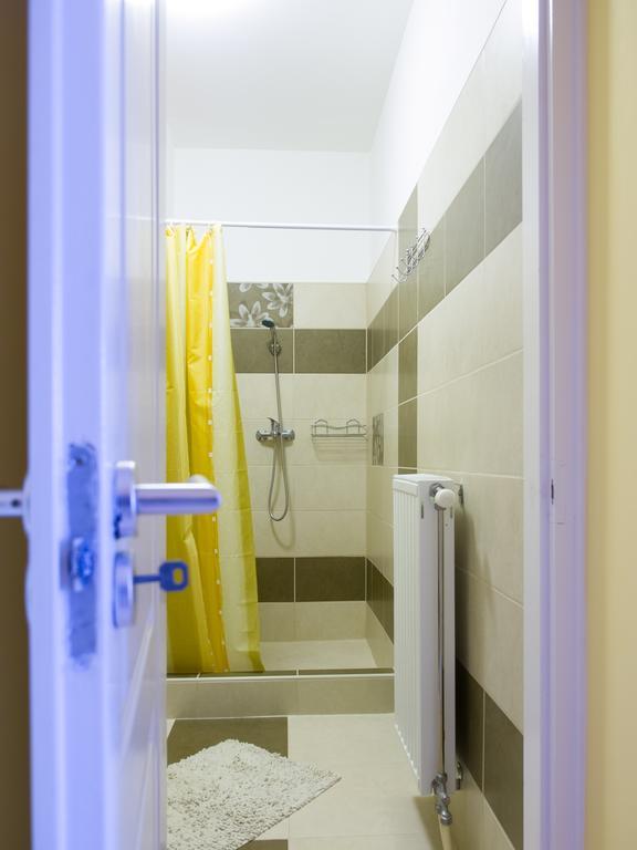 Aqua Apartman ギュラ 部屋 写真