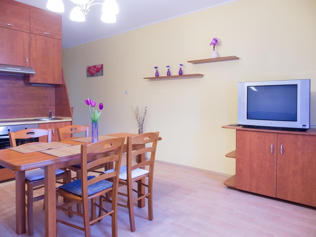 Aqua Apartman ギュラ 部屋 写真