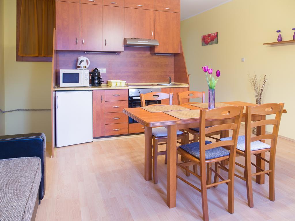 Aqua Apartman ギュラ 部屋 写真