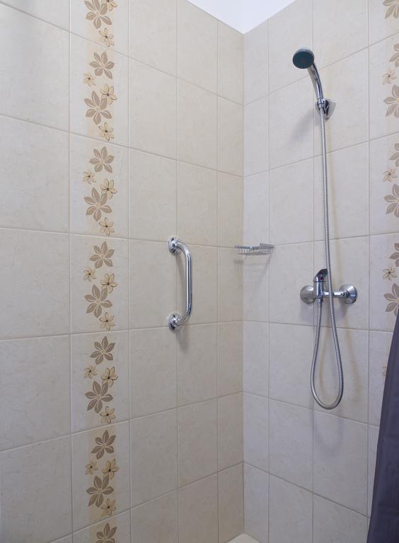 Aqua Apartman ギュラ 部屋 写真