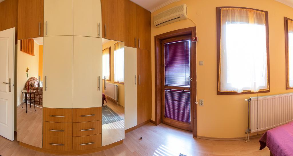 Aqua Apartman ギュラ エクステリア 写真